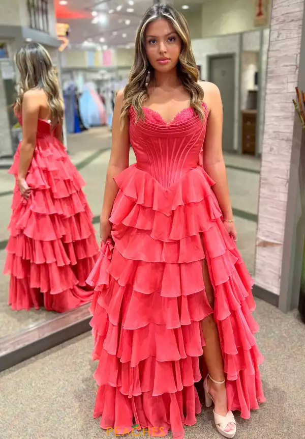 Special Tiered Quinceanera Dresses Side Slit Aline Tulle Prom Gown