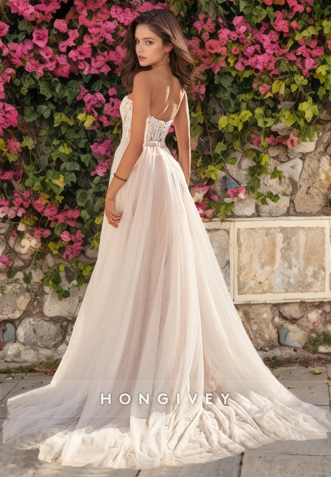 Sexy Illusion Sleeveless Sweetheart Appliques With Overskirt Wedding Dress