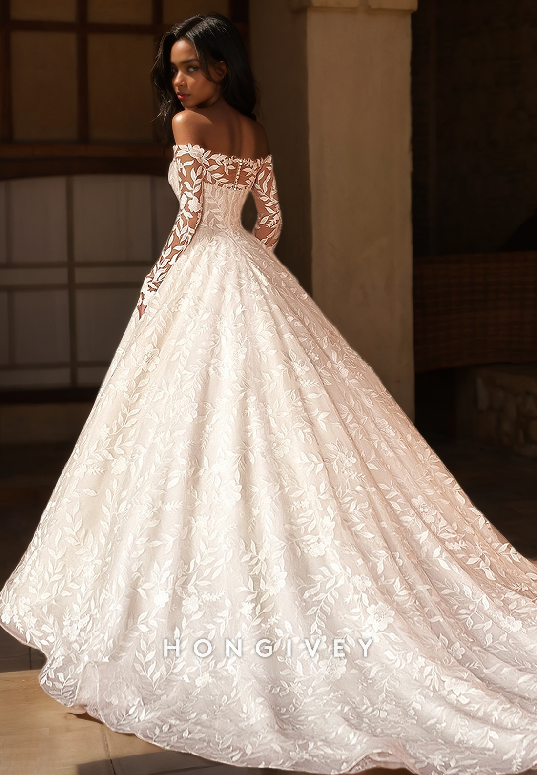 Chic Full Applique Tulle Wedding Dress With Train Long Sleeves Aline Bride Gown