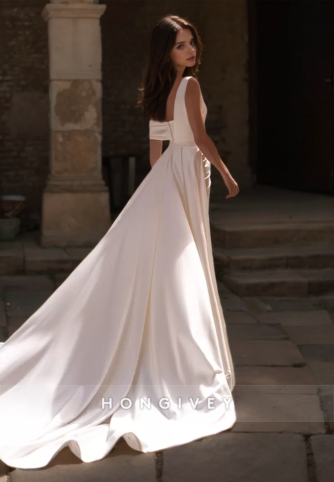 One Shoulder Beach Wedding Dress With Side Slit Ruched Bridal Dresses With Train