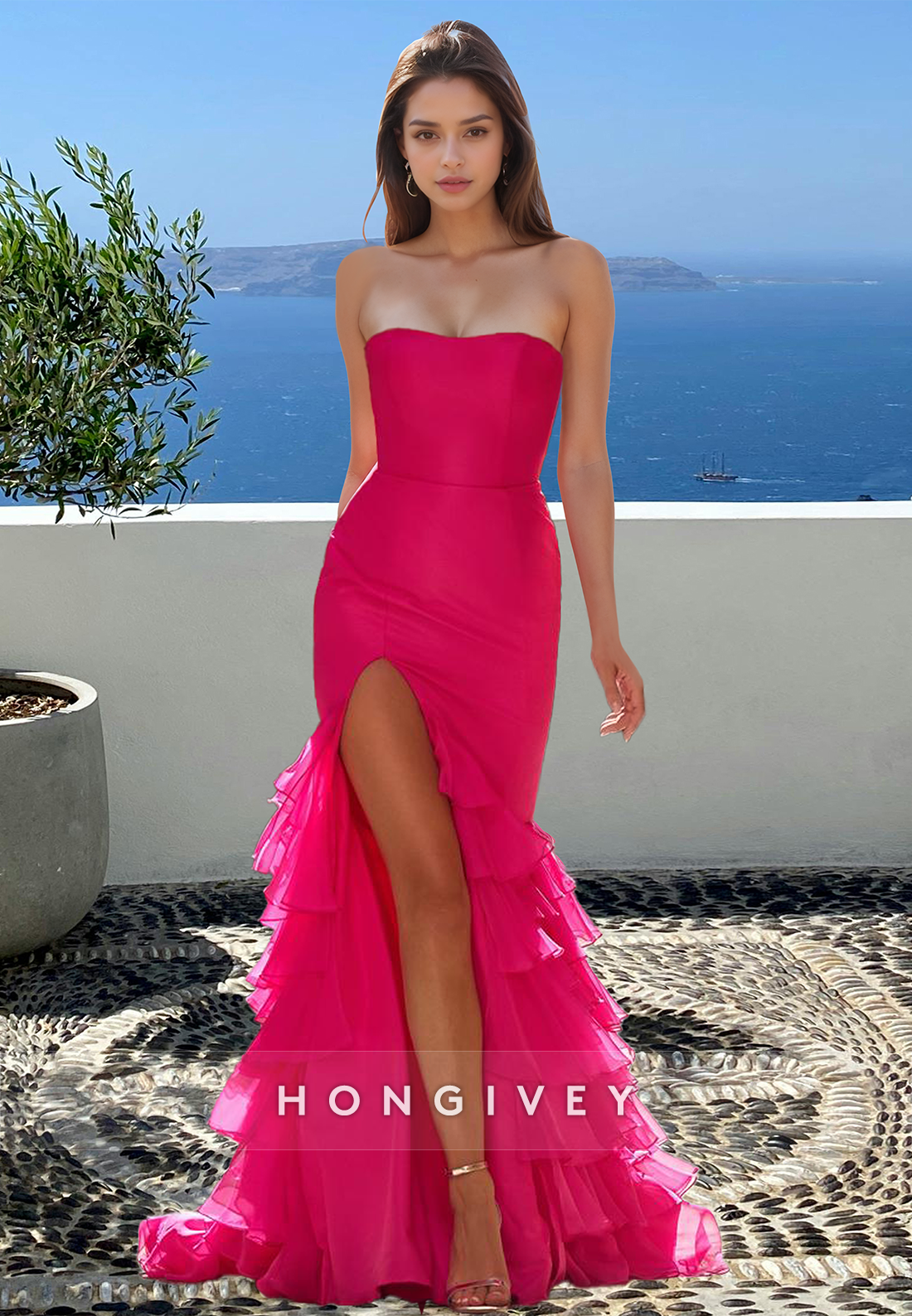 Elegant Strapless Tiered Slit Trumpet Evening Dress With Train