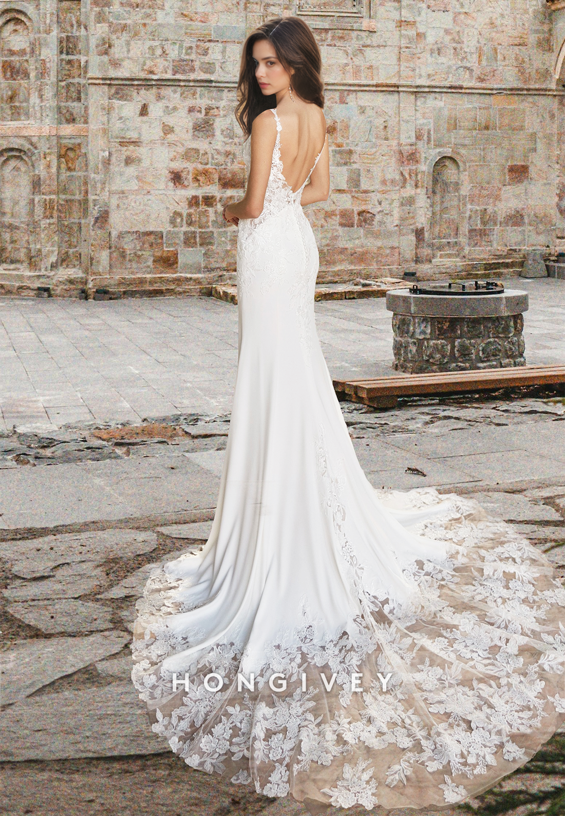 Chic Spaghetti Straps Applique Trumpet Satin Wedding Dress