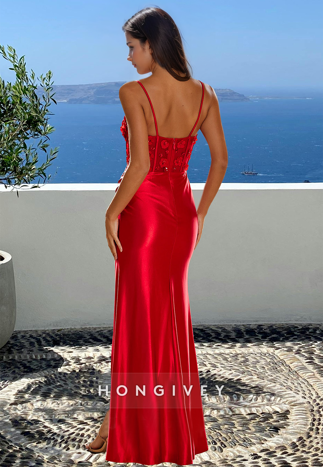 Sexy Spaghetti Straps Red Applique Ruched Slit Sheath Evening Dress