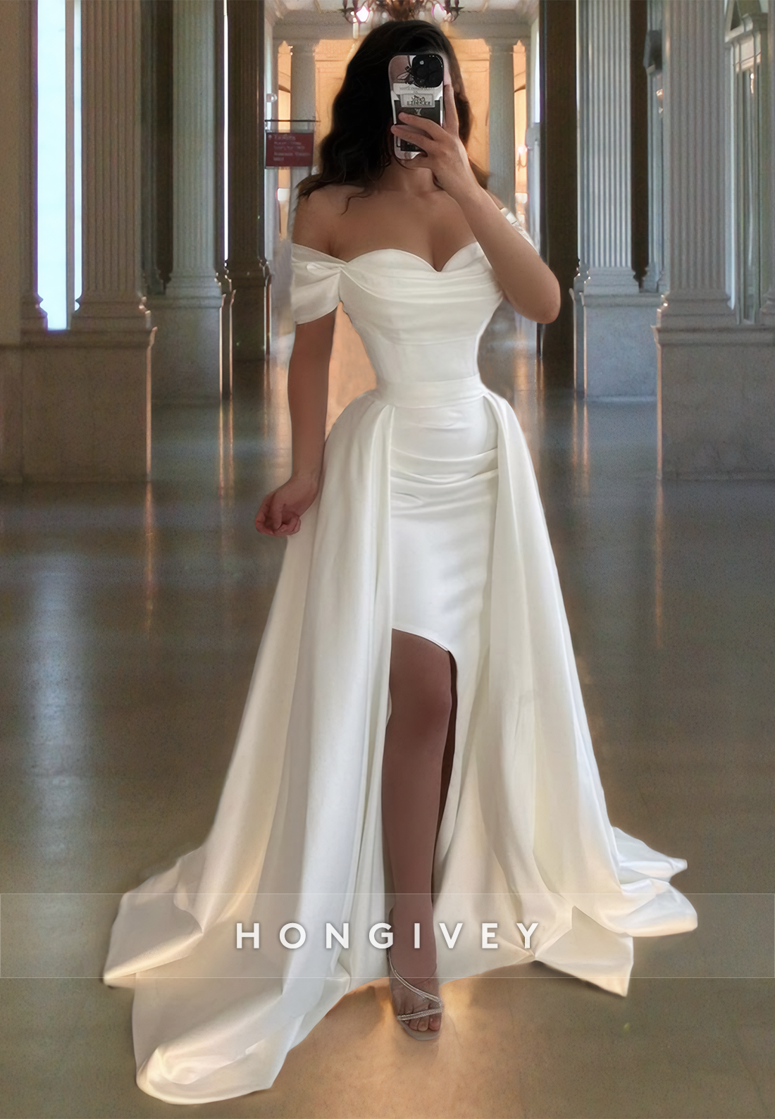 Elegant Wihte Offshoulder Wedding Dresses With Train Bridal Formal Wear