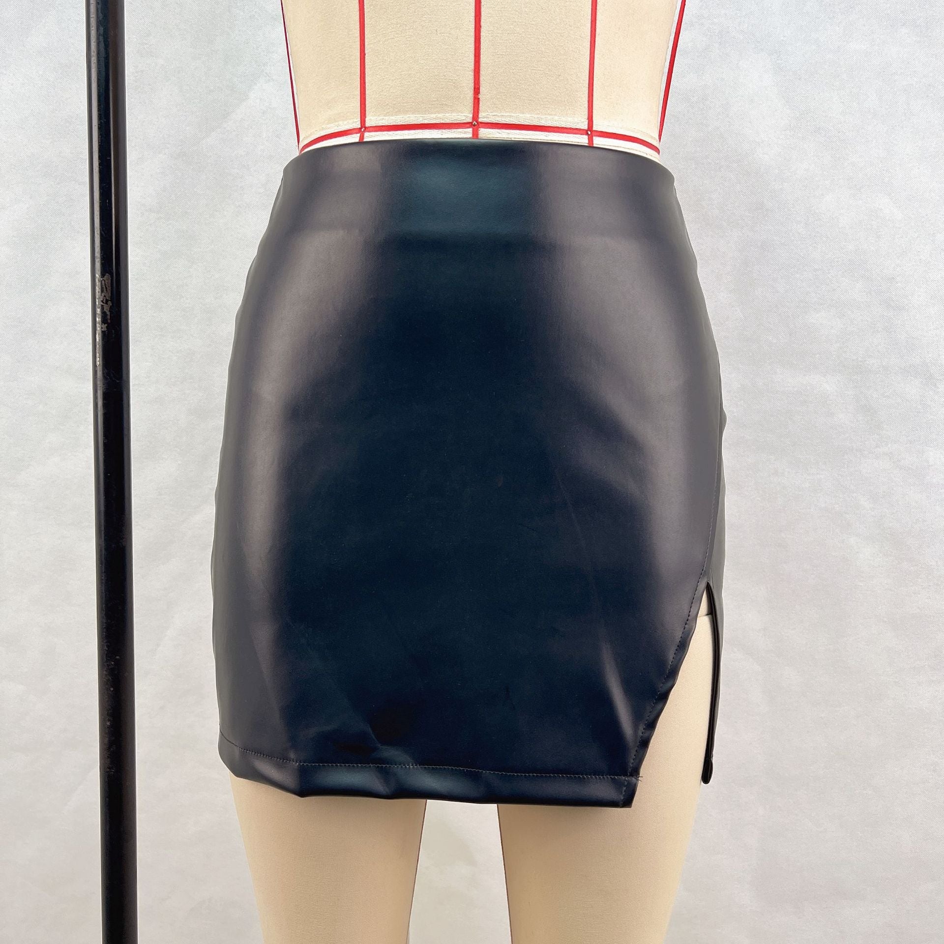 Women Clothing High Waist Package Hip with A Zipper Short Skirt Faux Leather Skirt Split All Matching Skirt Black