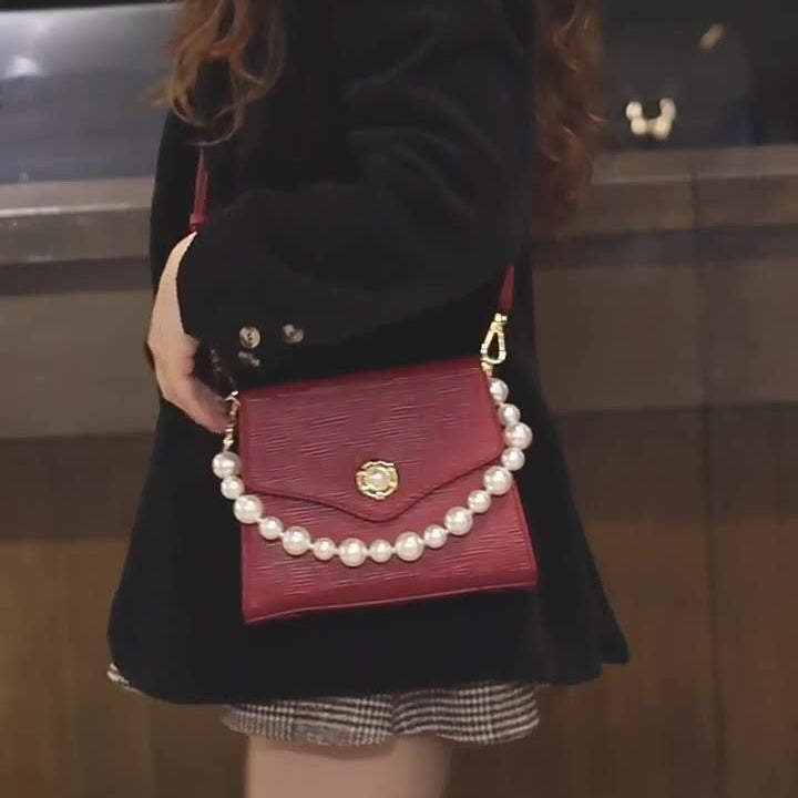 Women Bag Red Bride Wedding Bag Summer Pearl Messenger Bag Special Interest Design High Textured Handbag